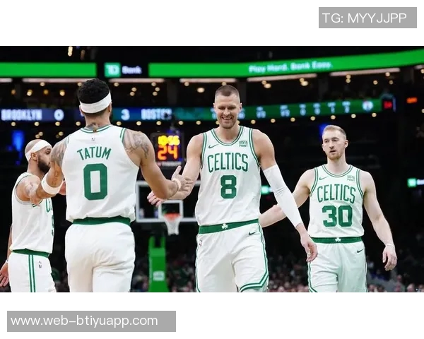 背靠背对决再度来袭ESPN预测湖人与凯尔特人胜率差距微小 背靠背对决再度来袭ESPN预测湖人与凯尔特人胜率差距微小