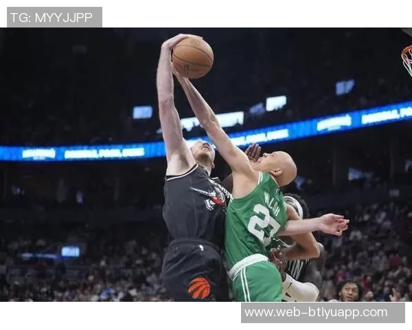 沃尔什全能表现助力球队胜利8投全中创生涯新高22分外加7篮板3助攻