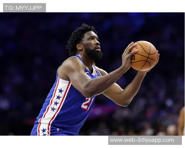 76人客场对阵老鹰恩比德状态回暖有望出战争夺胜利